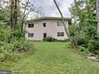 1001 Swinehart Rd, Boyertown, PA 19512