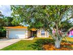 704 45th St E, Bradenton, FL 34208