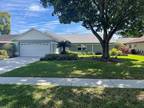 6402 Huntington Dr, Zephyrhills, FL 33542