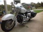 Road King Custom 2005-only 2850 miles- Like New!