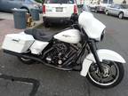 2011 Harley Davidson Street Glide FLHX Hot White Denim