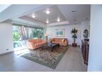 Condo For Sale In Honolulu, Hawaii