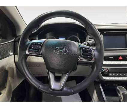 2018 Hyundai Sonata Limited is a Red 2018 Hyundai Sonata Limited Sedan in Streetsboro OH