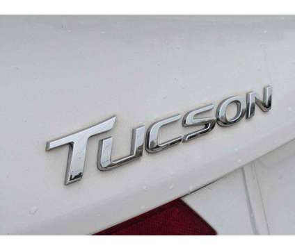 2020 Hyundai Tucson SEL is a White 2020 Hyundai Tucson SUV in Tinley Park IL