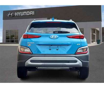 2022 Hyundai Kona SEL is a Green 2022 Hyundai Kona SEL SUV in Salem NH