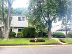 Condo For Sale In Holbrook, New York