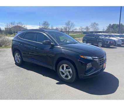 2022 Hyundai Tucson SEL is a Black 2022 Hyundai Tucson SUV in Bangor ME