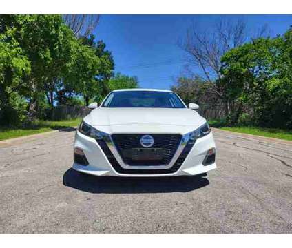 2020 Nissan Altima for sale is a White 2020 Nissan Altima 2.5 Trim Car for Sale in Austin TX
