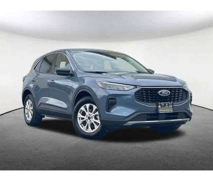 2023UsedFordUsedEscapeUsedAWD is a Blue 2023 Ford Escape Car for Sale in Mendon MA