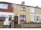 Mayors Walk, Peterborough PE3 3 bed terraced house to rent - £925 pcm (£213