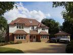 5 bedroom detached house for sale in The Avenue, Tadworth, KT20