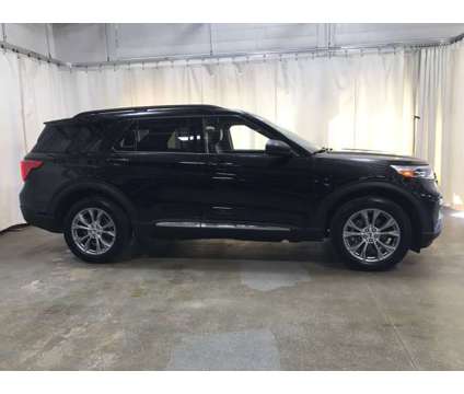 2021 Ford Explorer XLT Nav AWD is a Black 2021 Ford Explorer XLT Car for Sale in Glenview IL