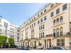 2 Bedroom Flat to Rent in Kensington Gardens Square