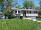 2530 Saint Johns Ct, Bettendorf, Ia 52722