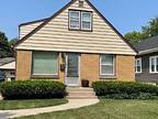 1341 S 96th St, West Alli West Allis, WI