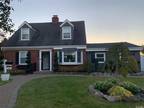 Home For Rent In Lindenhurst, New York