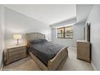 Condo For Sale In Chicago, Illinois