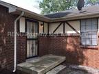 2BR/1BA Duplex with new flooring and fresh paint! 3315 Walton Ln