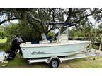 2014 Key Largo Boats 210WI Center Console