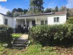 55 Rutherford Ln, Martinez CA 94553