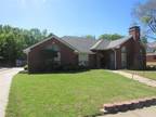 1730 Archer Dr, Sherman, TX 75092