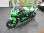 2013 Kawasaki Ninja 300 ABS SE w/only 2,022 miles! Excellent condition