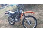 Yumbo dirt bike 200 cc