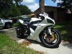 $6,000 2003 Yamaha YZF R1