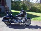 $11,500 2002 HARLEY DAVIDSION ELECTRA GLIDE STANDARD 88 c.i, twin cam, 5 speed