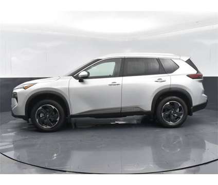 2024 Nissan Rogue SV is a Silver 2024 Nissan Rogue SV SUV in Columbus GA