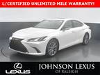 2021 Lexus ES 350 w/Navigation, Moonroof, Carplay, Android!