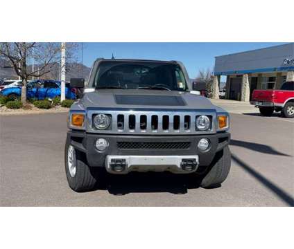 2009 Hummer H3 Base is a Gold 2009 Hummer H3 SUV in Colorado Springs CO