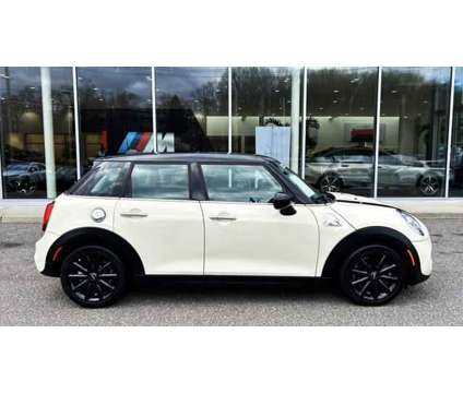 2021 MINI Hardtop Cooper S is a White 2021 Mini Hardtop Cooper Hatchback in Bay Shore NY