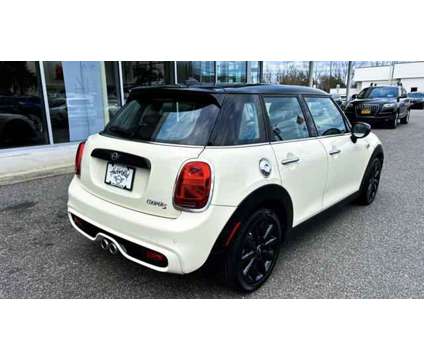 2021 MINI Hardtop Cooper S is a White 2021 Mini Hardtop Cooper Hatchback in Bay Shore NY