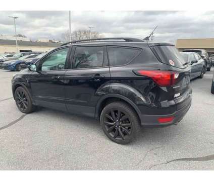 2019 Ford Escape SE is a Black 2019 Ford Escape SE SUV in Harrisburg PA