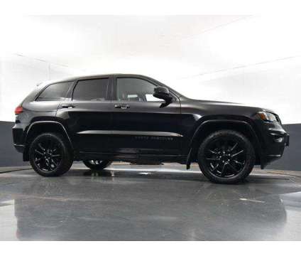 2020 Jeep Grand Cherokee Altitude is a Black 2020 Jeep grand cherokee Altitude SUV in Bartlett IL