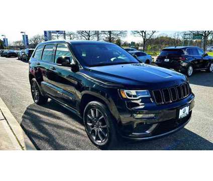 2021 Jeep Grand Cherokee High Altitude 4X4 is a Black 2021 Jeep grand cherokee High Altitude SUV in Bay Shore NY