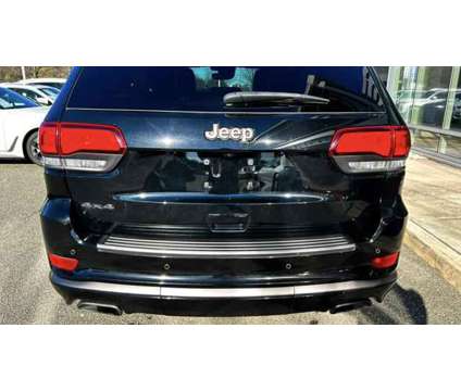 2021 Jeep Grand Cherokee High Altitude 4X4 is a Black 2021 Jeep grand cherokee High Altitude SUV in Bay Shore NY