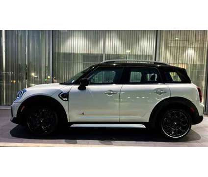 2022 MINI Countryman Cooper S is a Silver, White 2022 Mini Countryman Cooper Station Wagon in Bay Shore NY