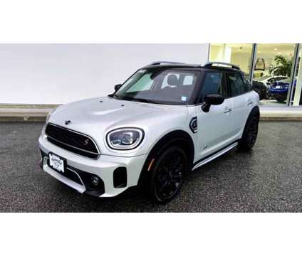 2022 MINI Countryman Cooper S is a Silver, White 2022 Mini Countryman Cooper Station Wagon in Bay Shore NY