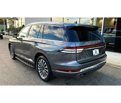 2022 Lincoln Aviator Reserve is a Grey 2022 Lincoln Aviator SUV in Bay Shore NY