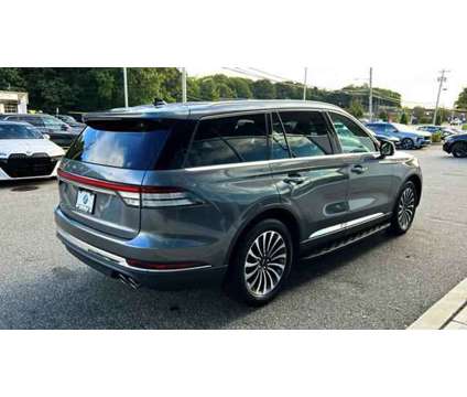 2022 Lincoln Aviator Reserve is a Grey 2022 Lincoln Aviator SUV in Bay Shore NY