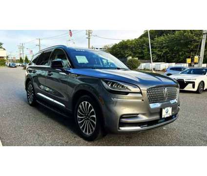 2022 Lincoln Aviator Reserve is a Grey 2022 Lincoln Aviator SUV in Bay Shore NY