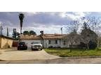 Mid-Century Pool Home In Upper Yucaipa