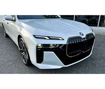 2024 BMW 7 Series i xDrive is a White 2024 BMW 7-Series Sedan in Bay Shore NY