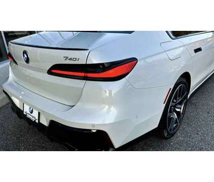 2024 BMW 7 Series i xDrive is a White 2024 BMW 7-Series Sedan in Bay Shore NY