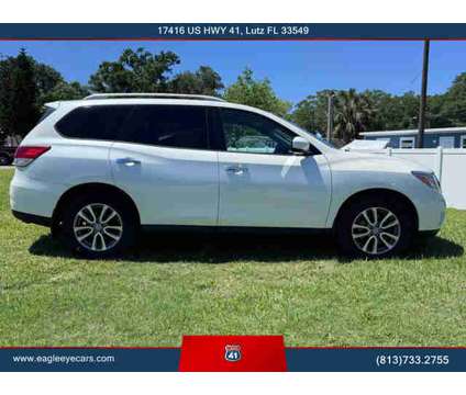 2016 Nissan Pathfinder for sale is a White 2016 Nissan Pathfinder Car for Sale in Lutz FL