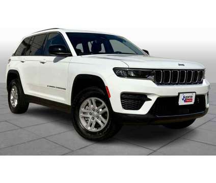 2023UsedJeepUsedGrand CherokeeUsed4x4 is a White 2023 Jeep grand cherokee Car for Sale in Denton TX