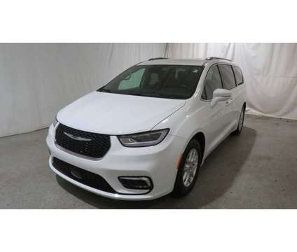 2021UsedChryslerUsedPacificaUsedFWD is a White 2021 Chrysler Pacifica Car for Sale in Brunswick OH