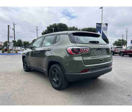 2019UsedJeepUsedCompassUsedFWD is a Green 2019 Jeep Compass Car for Sale in San Antonio TX